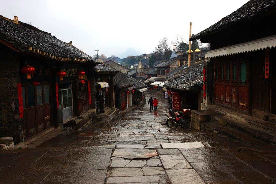 知青回忆“作风问题”：民兵队长和女知青钻地道，被发现羞愧难耐